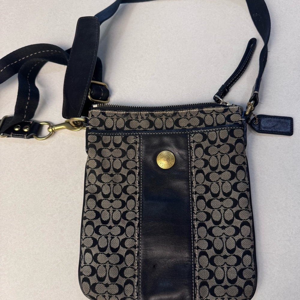 Vintage Coach Signature Jacquard Swingpack Crossbody Bag Black Leather Trim Y2K